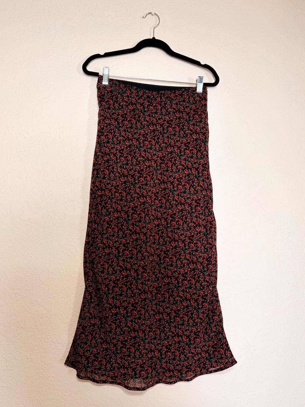Floral Midi Skirt in Black with Red Print
